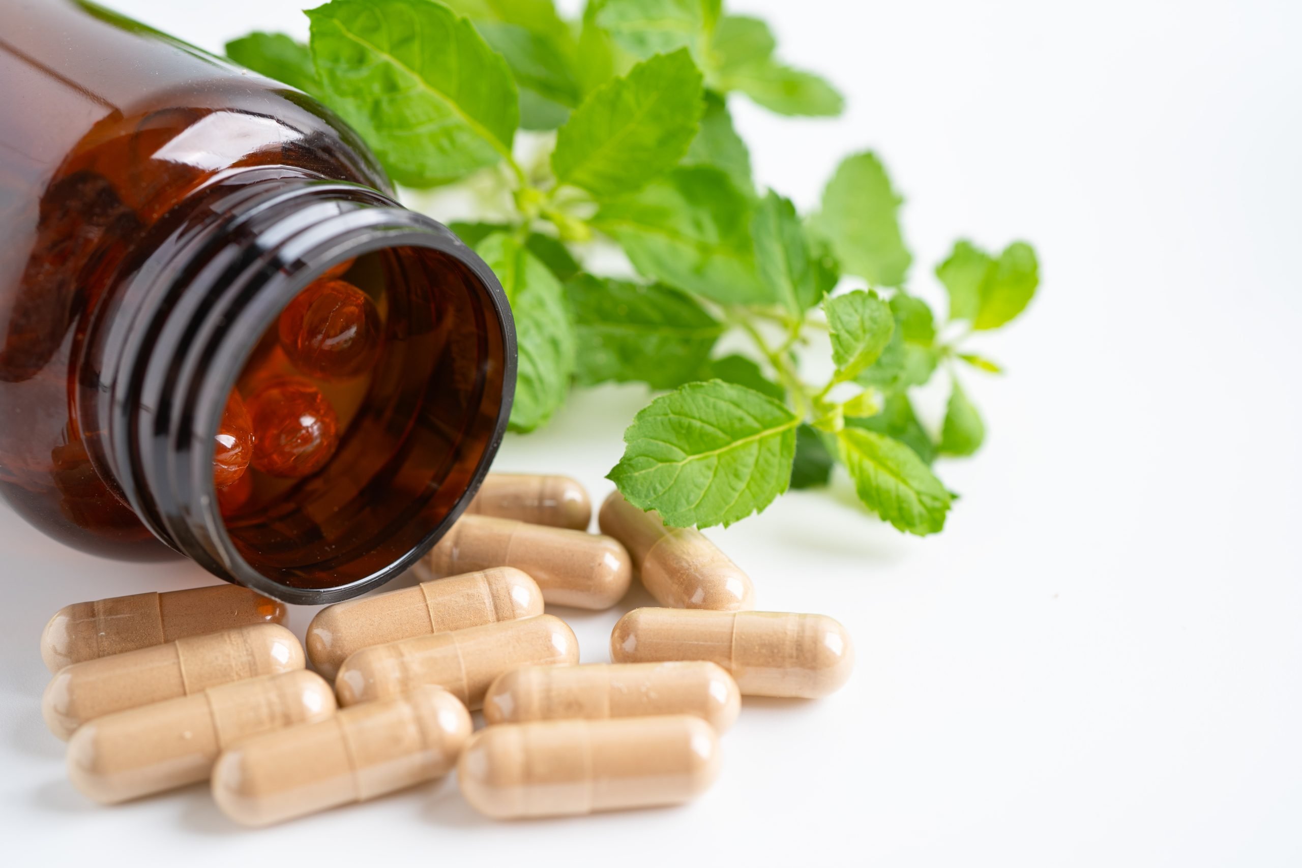 Vitamin C Supplement: Okra at Saluyot para sa Kalusugan